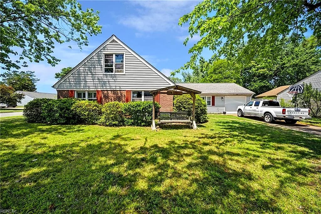 4516 Sheffield DR, Virginia Beach — 5 bed Residential, 2,488 sqft