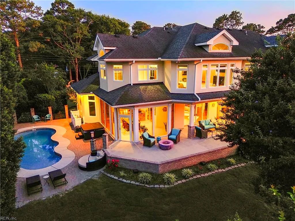 2336 Spindrift RD, VIRGINIA BEACH VA 23451
