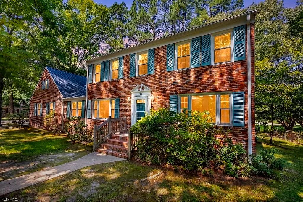 109 Rowe DR, POQUOSON VA 23662