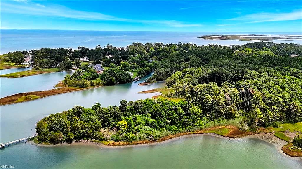 87 Pasture RD, Poquoson — 3 bed Residential, 1,608 sqft