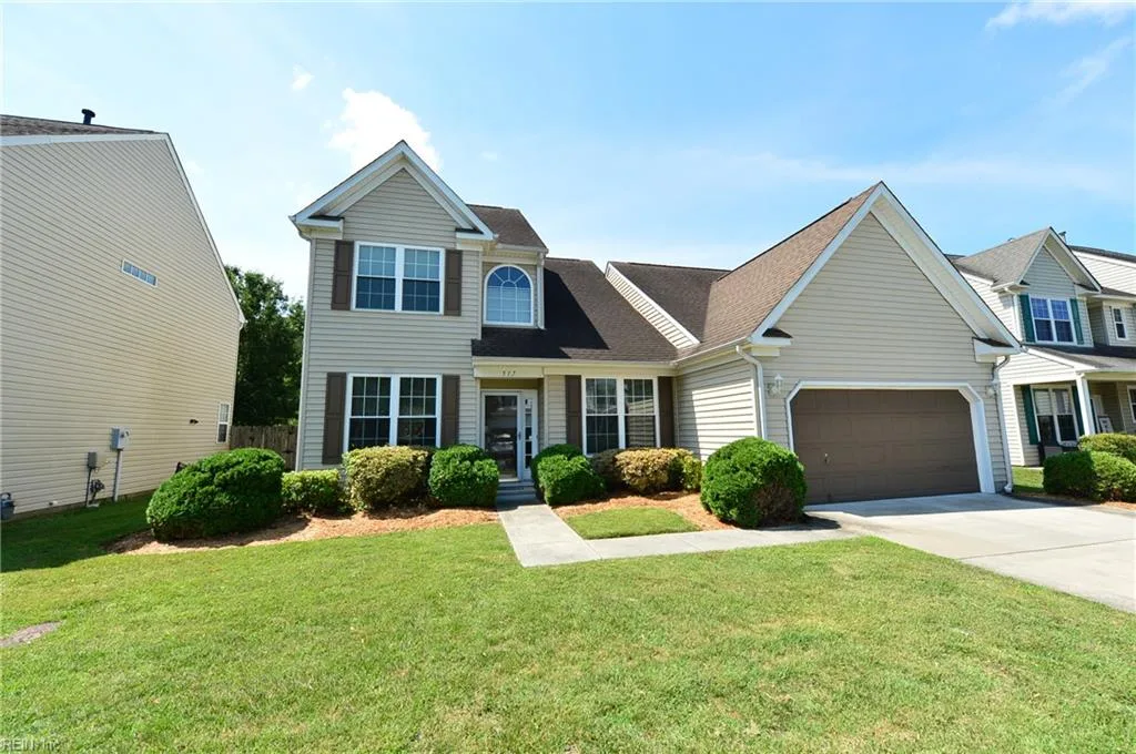 517 Whisper WALK, CHESAPEAKE VA 23322