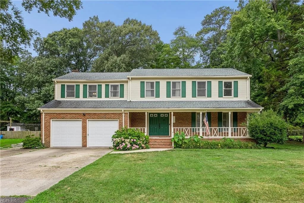 112 Breezy Point DR, Yorktown — 5 bed Residential, 2,776 sqft
