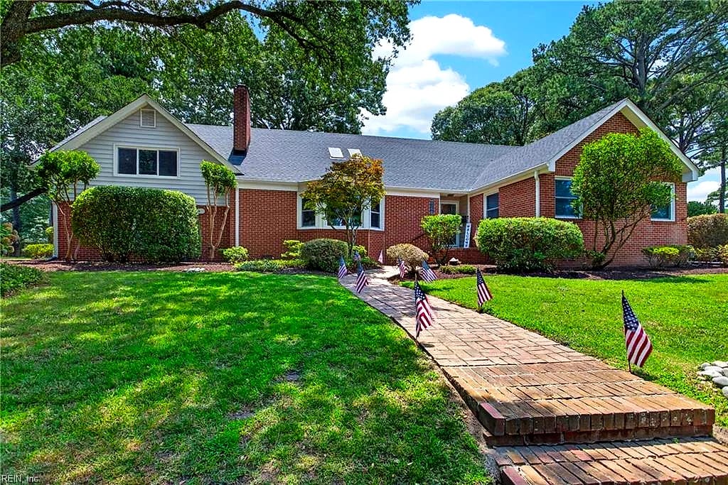 4240 Battery RD, VIRGINIA BEACH VA 23455