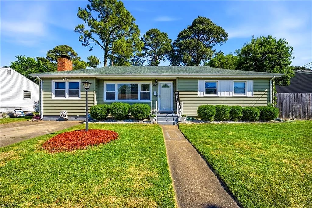 1424 Ramsey RD, NORFOLK VA 23503