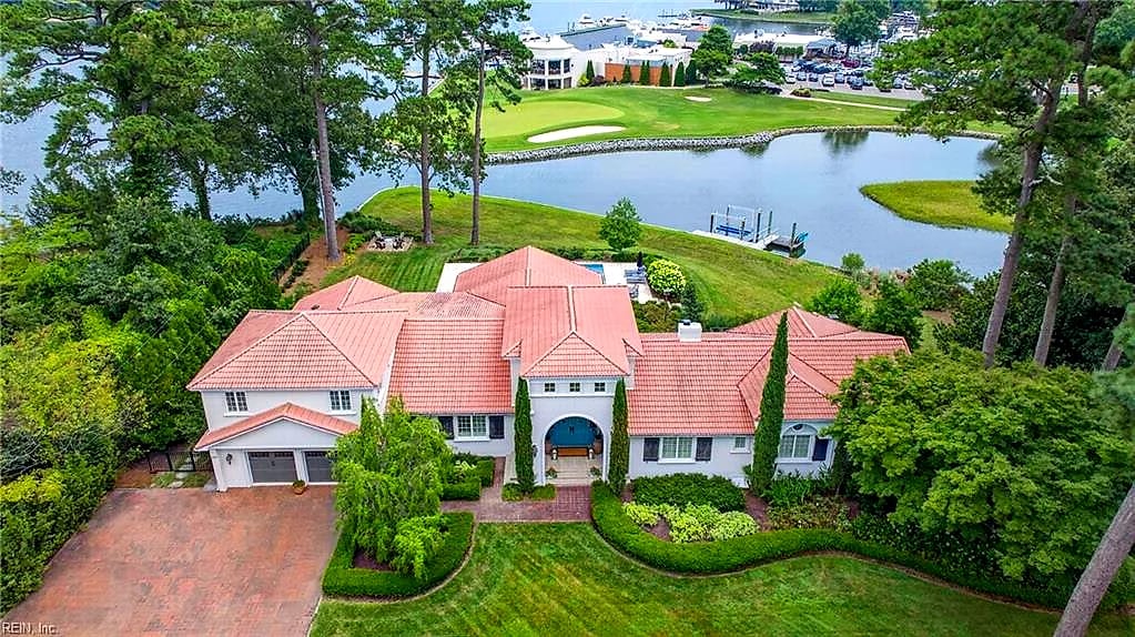 1040 Bobolink DR, Virginia Beach — 4 bed Residential, 5,127 sqft