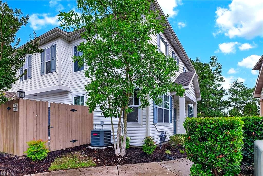 1680 Halesworth LN, VIRGINIA BEACH VA 23456