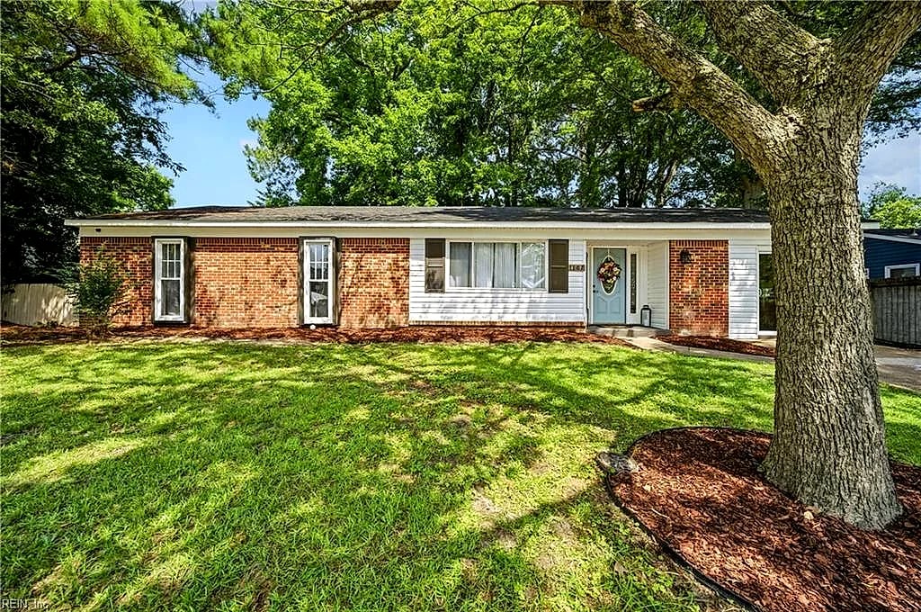 1107 Sean DR, Chesapeake — 4 bed Residential, 1,950 sqft