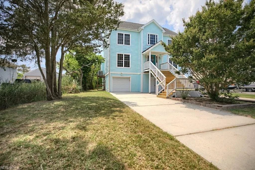 176 Messick RD, POQUOSON VA 23662