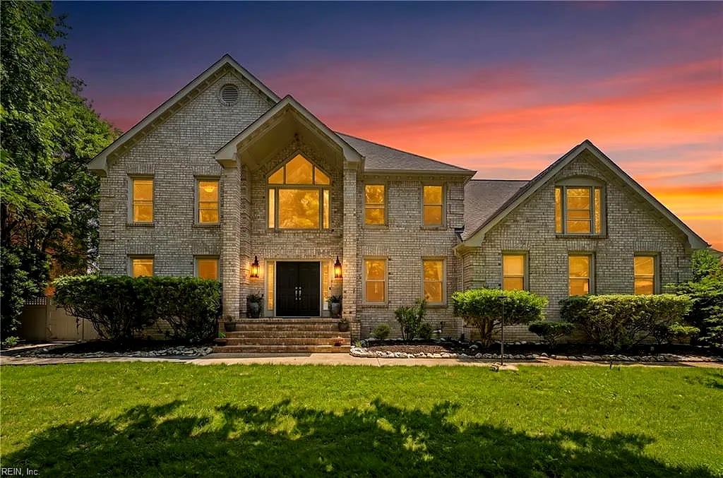 1720 Hungers Parish CT, Virginia Beach — 5 bed Residential, 4,000 sqft