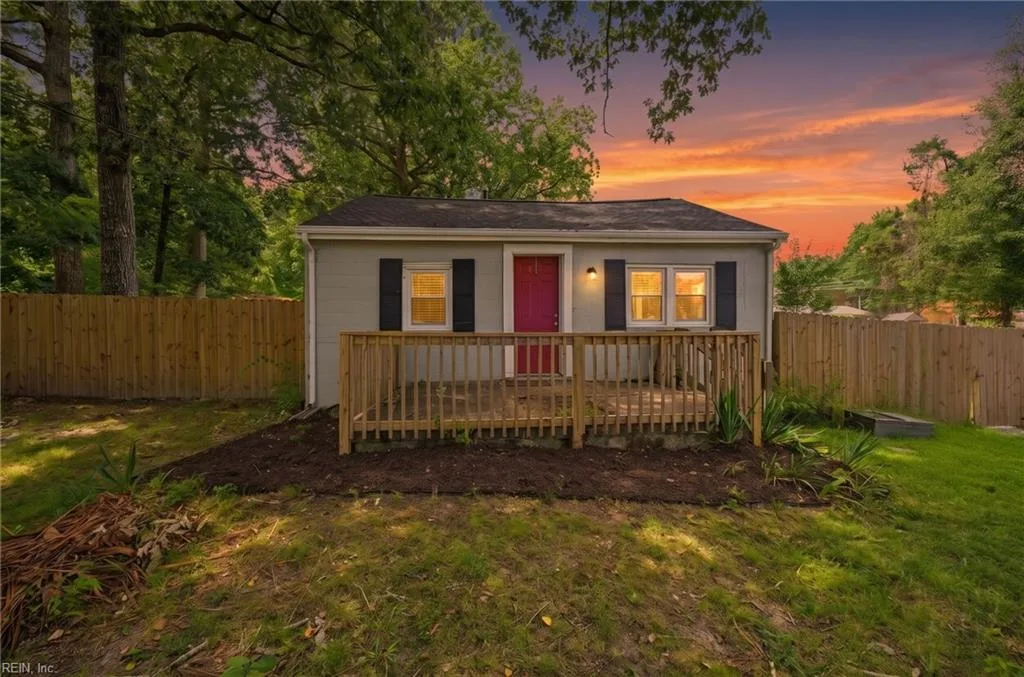 5472 Olde Towne RD, Williamsburg — 2 bed Residential, 1,020 sqft