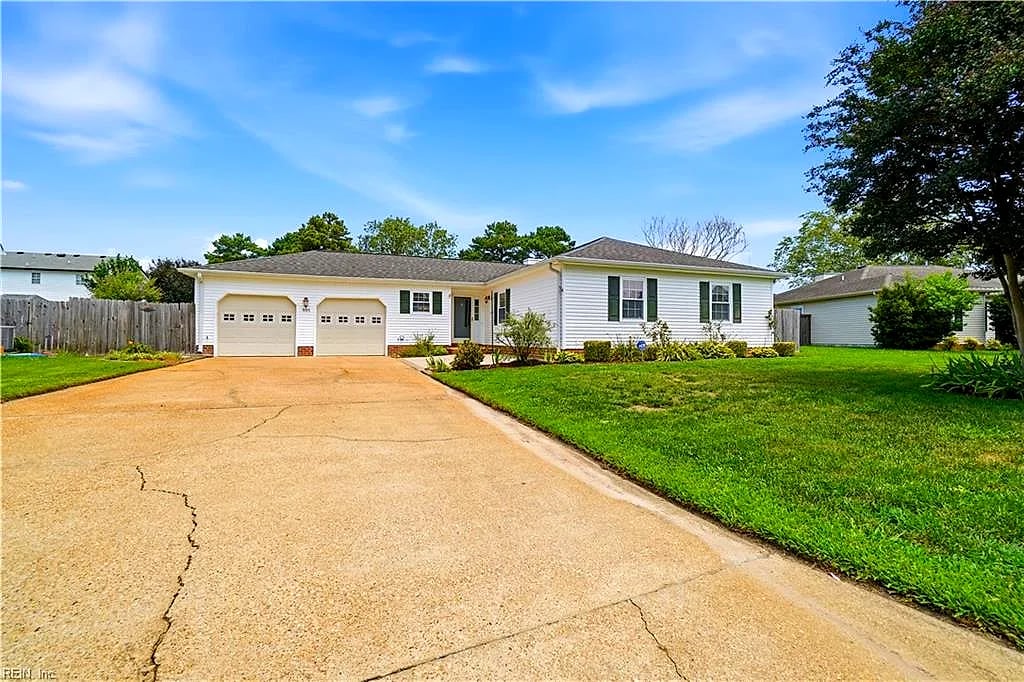 884 Daimler DR, Virginia Beach — 3 bed Residential, 1,455 sqft