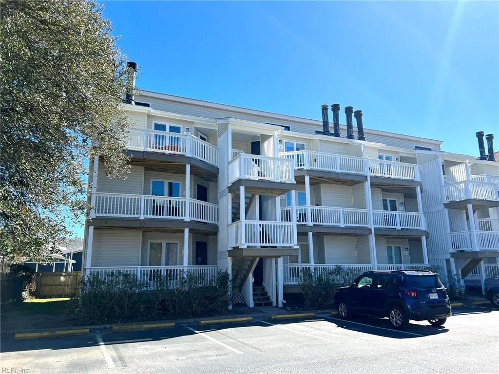 3235 Page AVE #6, VIRGINIABEACH VA 23451