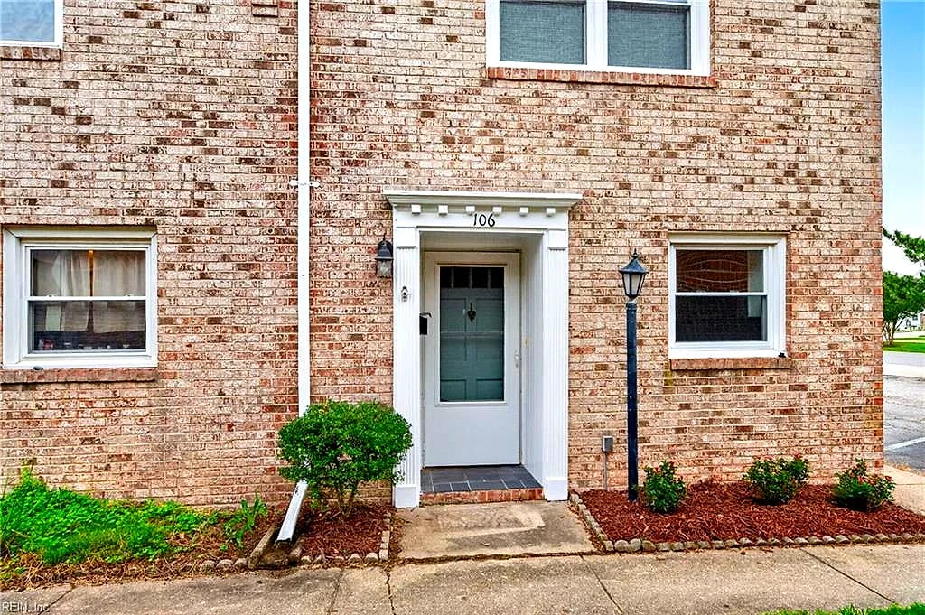 409 25th ST #106, VIRGINIA BEACH VA 23451