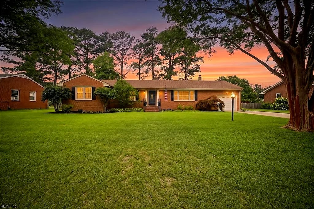 1920 Ames CIR W, Chesapeake — 4 bed Residential, 1,735 sqft
