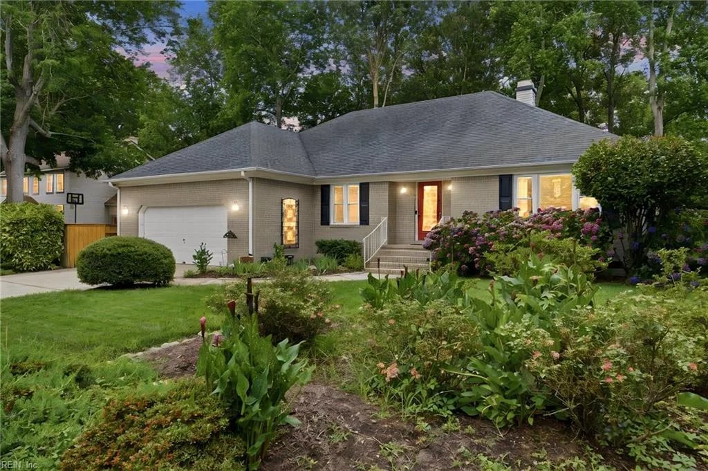 1129 Cordova CT, Virginia Beach — 4 bed Residential, 3,084 sqft