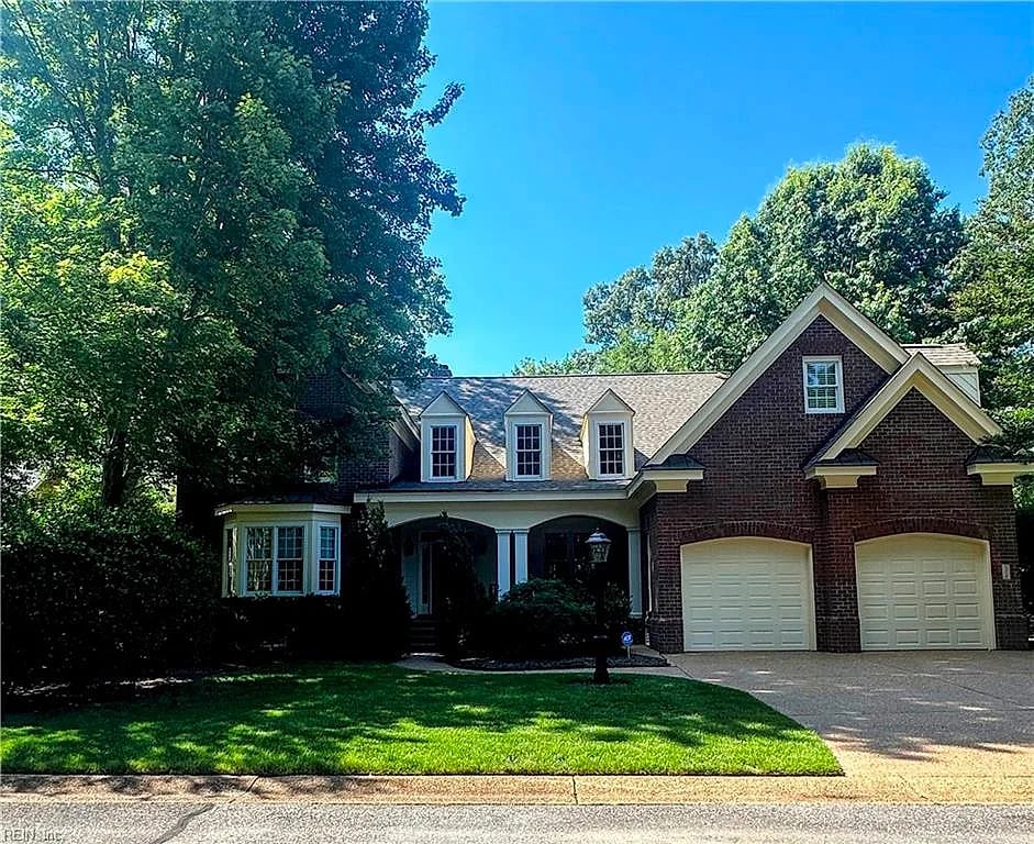 240 St Cuthbert NONE, Williamsburg — 3 bed Residential, 3,883 sqft