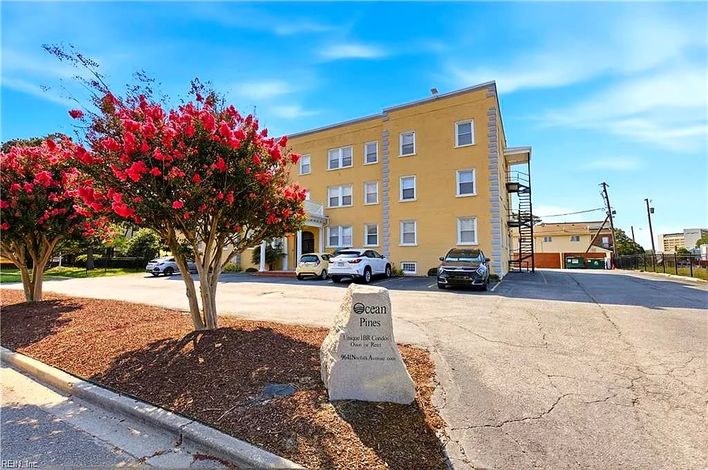 9641 Norfolk AVE #102, NORFOLK VA 23503