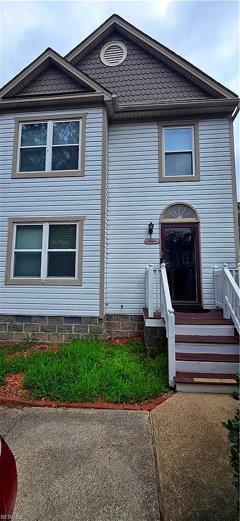1113 Palmerton DR, NEWPORT NEWS VA 23602