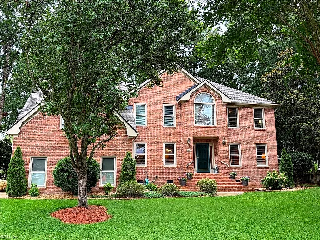810 Hedgerow CT, CHESAPEAKE VA 23322
