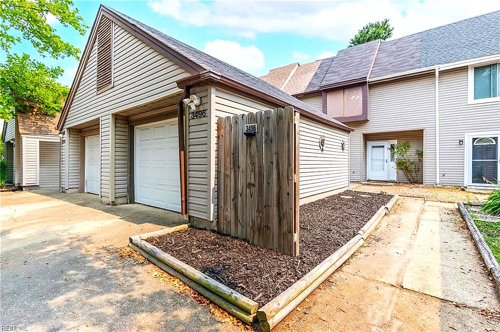 3496 Smokey Chamber DR, Virginia Beach — 3 bed Residential, 1,358 sqft