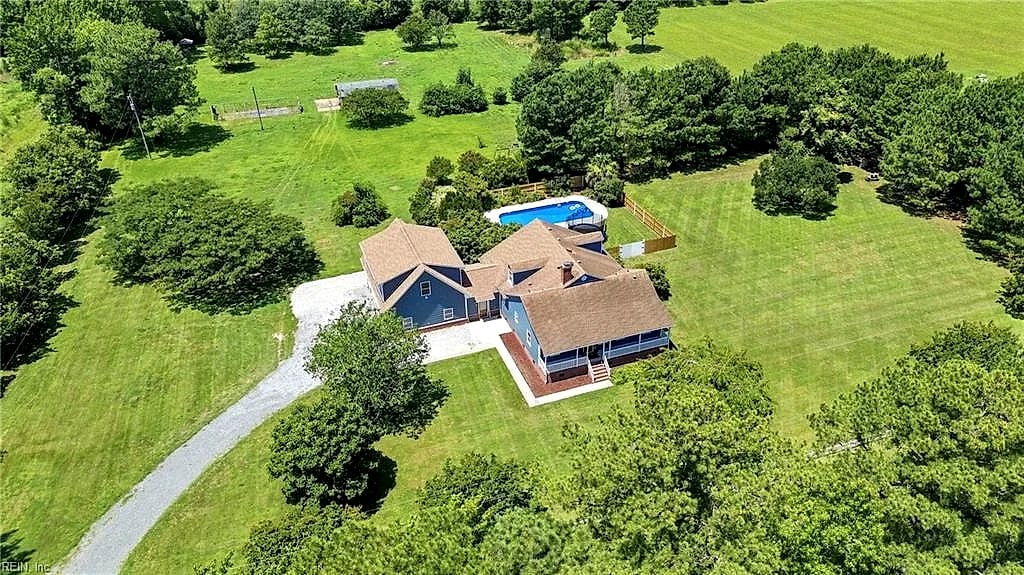 6385 Blackwater RD, Virginia Beach — 4 bed Residential, 2,256 sqft