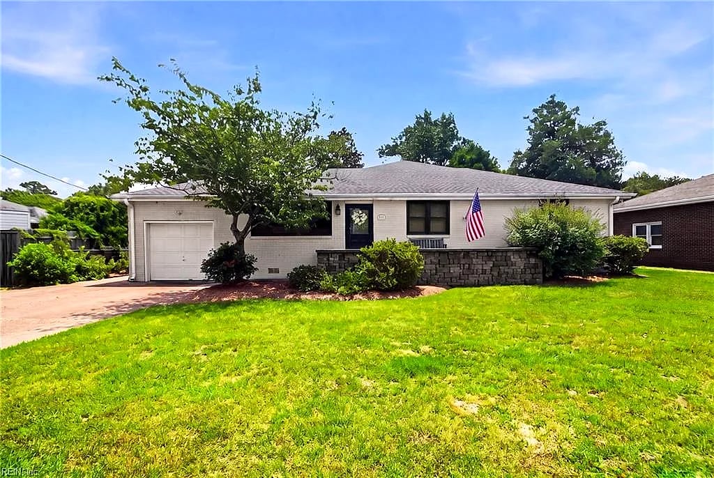 2933 Cape Henry DR, VIRGINIA BEACH VA 23451