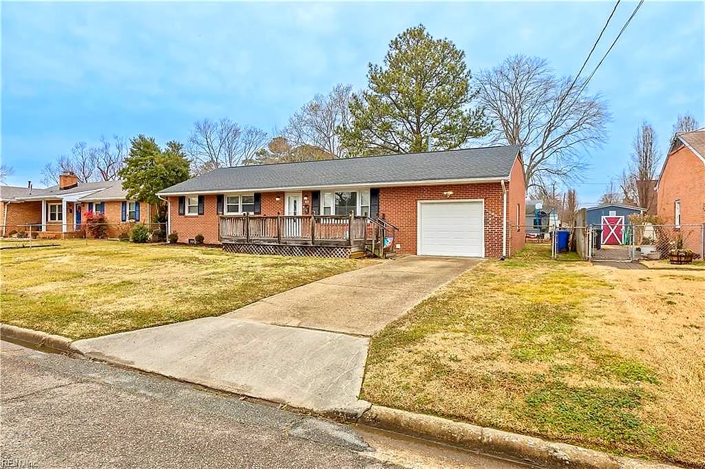 176 Hawthorne DR, Newport News — 3 bed Residential, 1,118 sqft