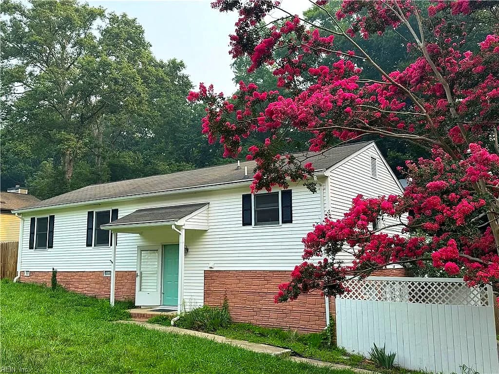 133 Wichita LN, Williamsburg — 3 bed Residential, 1,538 sqft