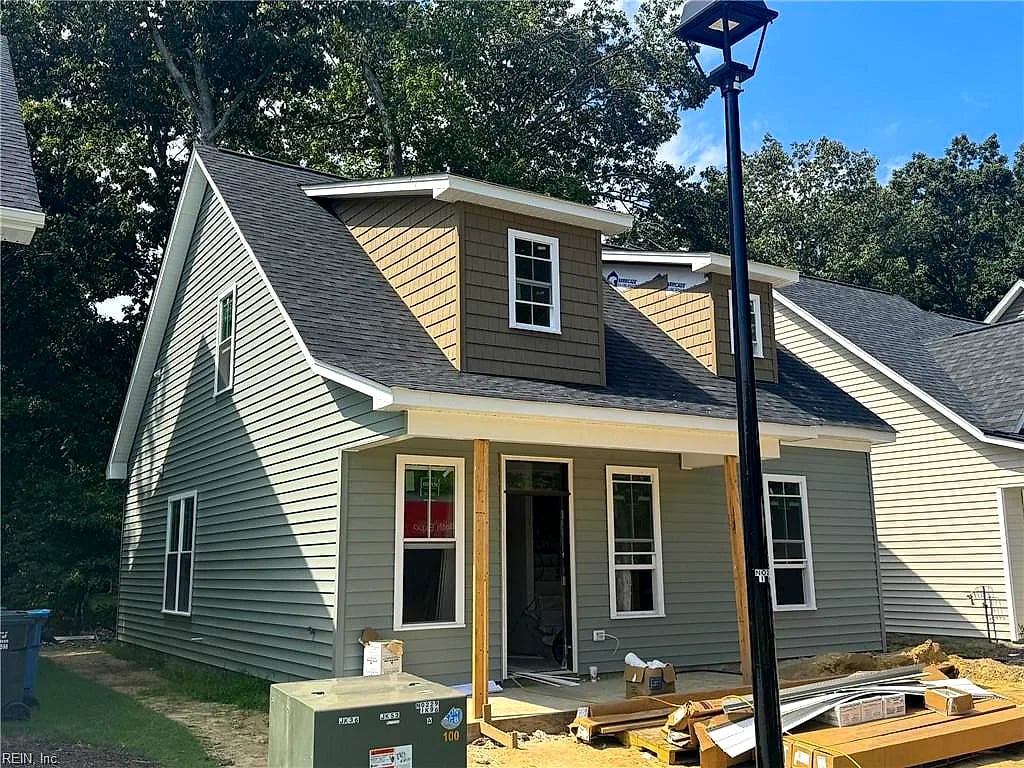 106 Blue Crab PT, POQUOSON VA 23662