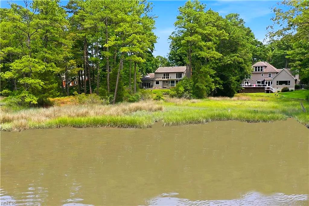 1101 N Inlynnview RD, VIRGINIA BEACH VA 23454