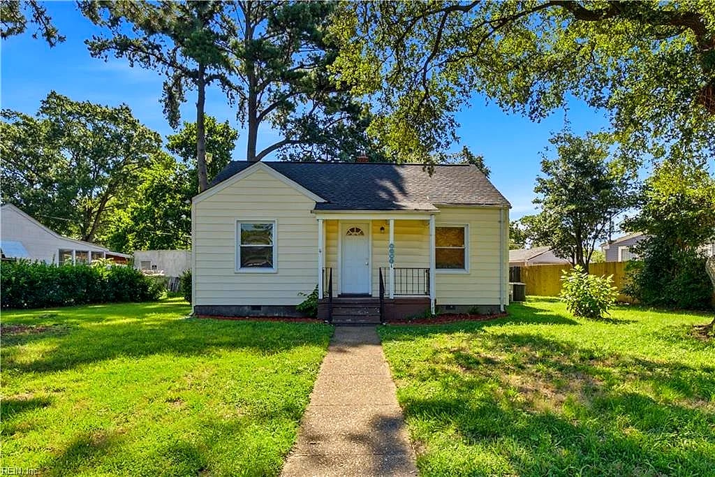 703 Laurel AVE, CHESAPEAKE VA 23325