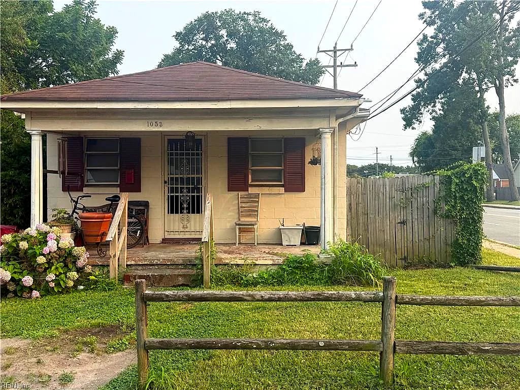 1053 Hannah ST, NORFOLK VA 23505