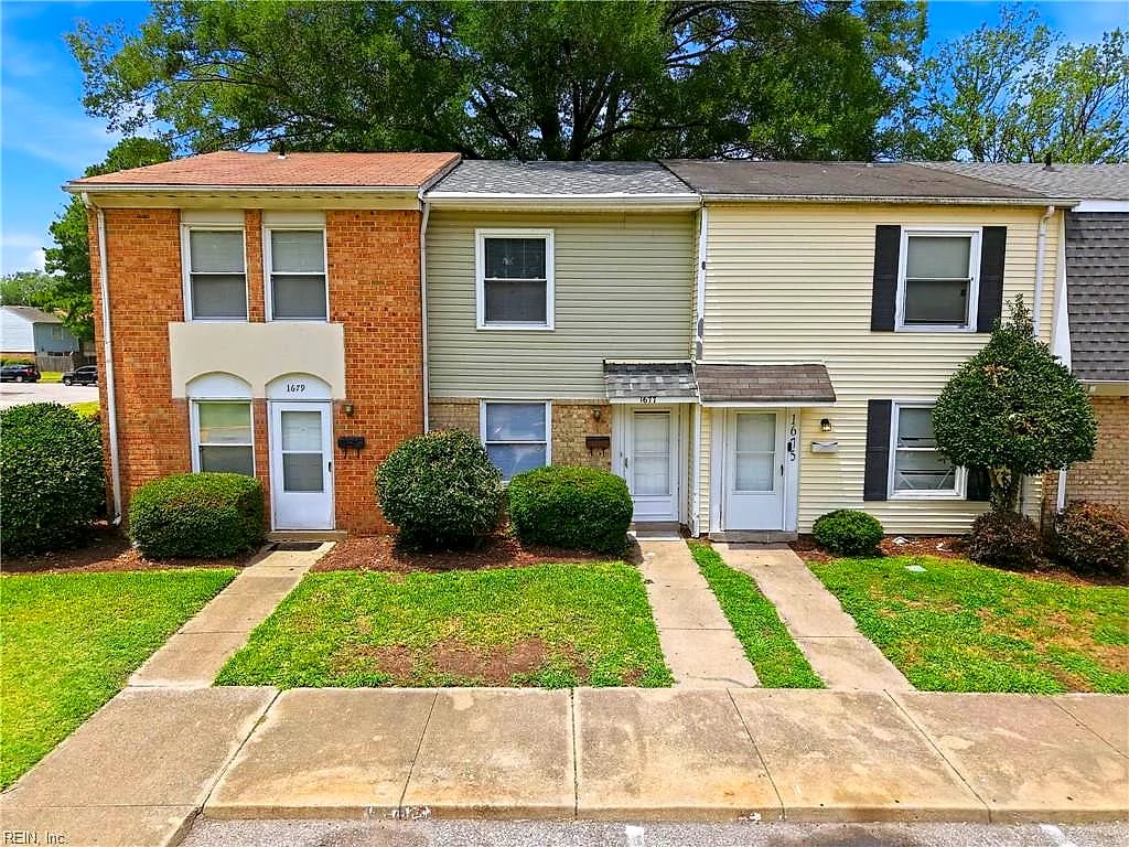 1677 Darren CIR, PORTSMOUTH VA 23701
