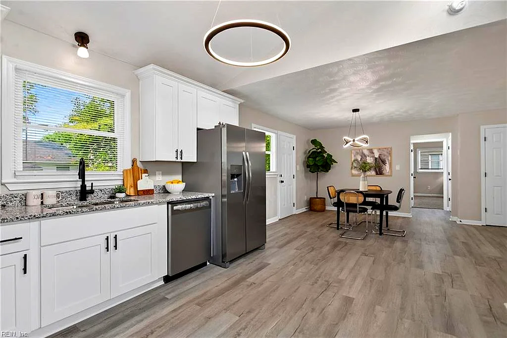 212 Woodbury Forrest DR, HAMPTON VA 23666