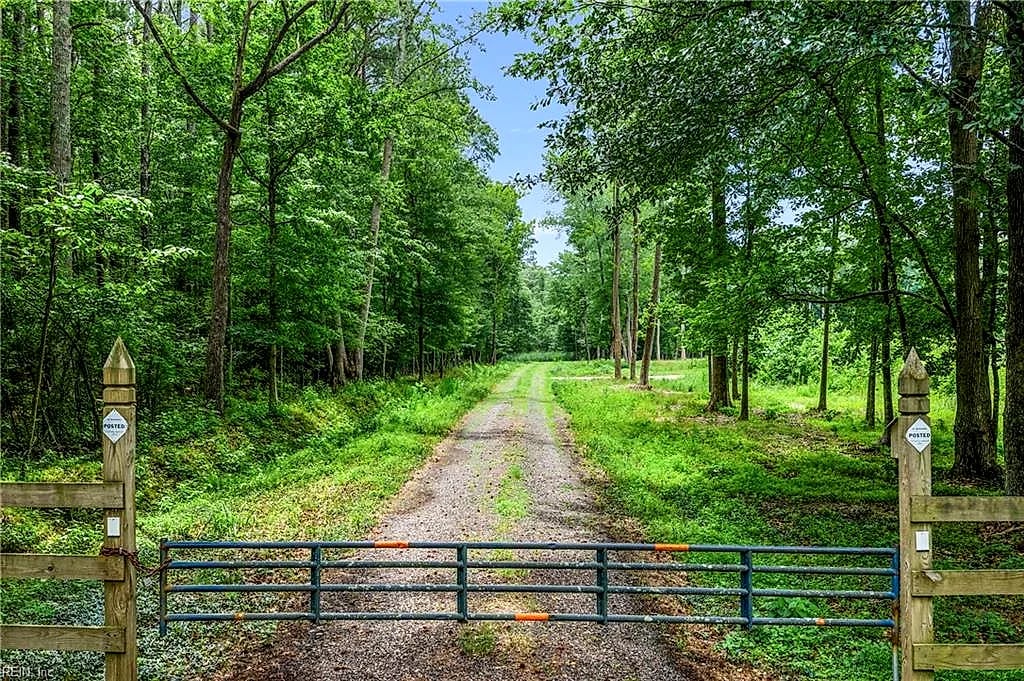 5.89ac Five Gables Woodlands NONE, GLOUCESTER VA 23061