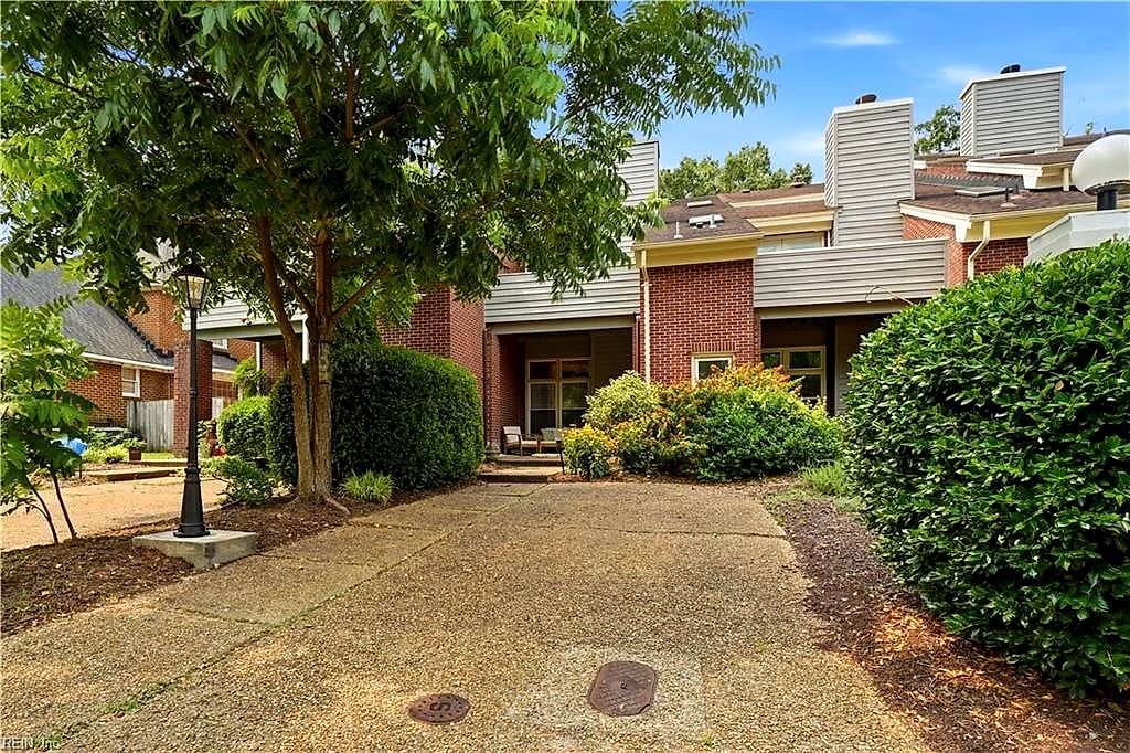 351 Pender CT, NORFOLK VA 23517