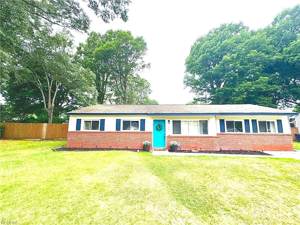 429 Brian AVE, Virginia Beach — 4 bed Residential, 1,430 sqft