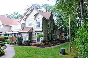 401 Bracknell Arch. ARCH #F, CHESAPEAKE VA 23320