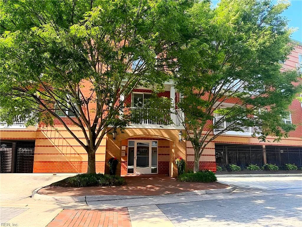 249 W Freemason ST #408, NORFOLK VA 23510