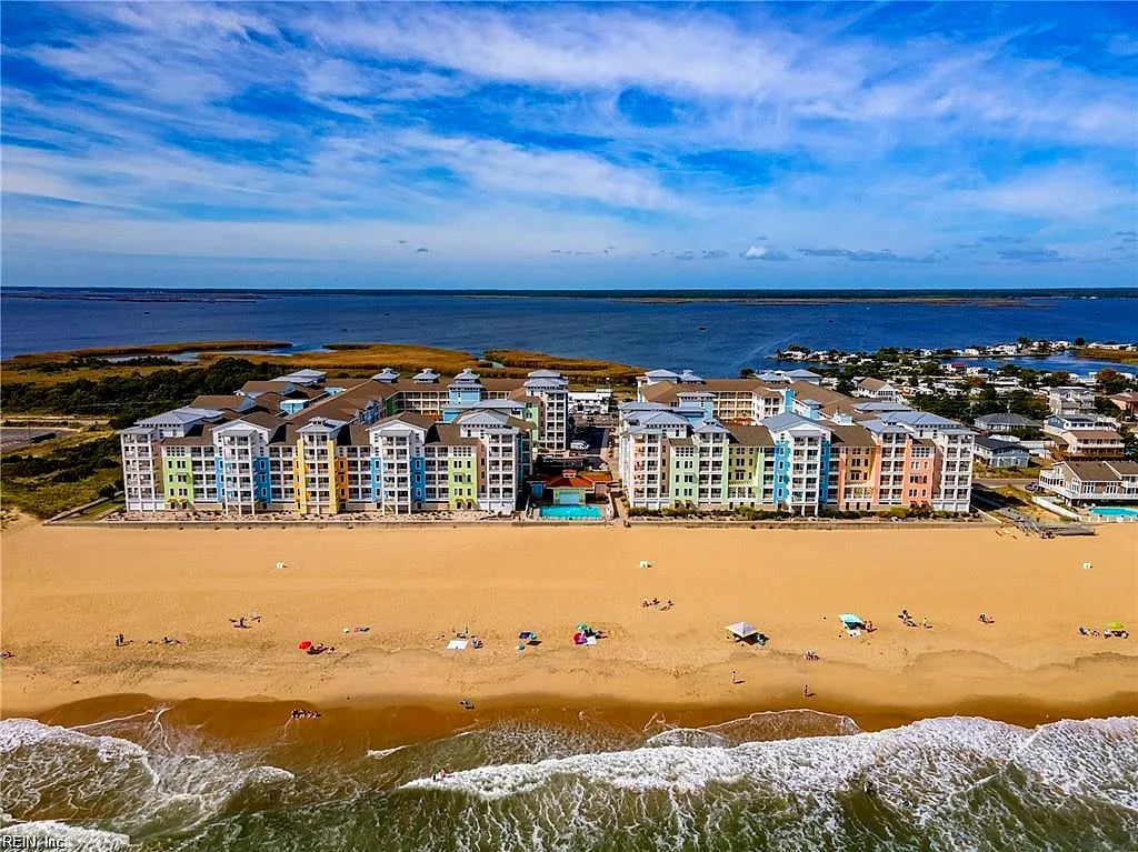 3700 Sandpiper RD #102A, VIRGINIA BEACH VA 23456