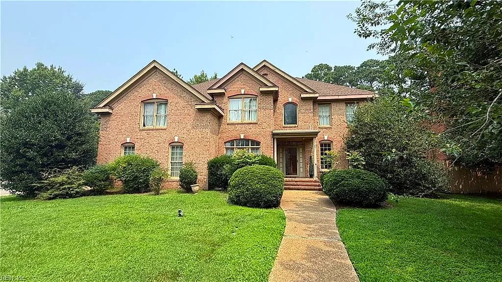 1 Carrington CT, HAMPTON VA 23666
