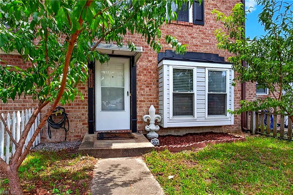 716 Oak Hurst Court CT #716, VIRGINIA BEACH VA 23462