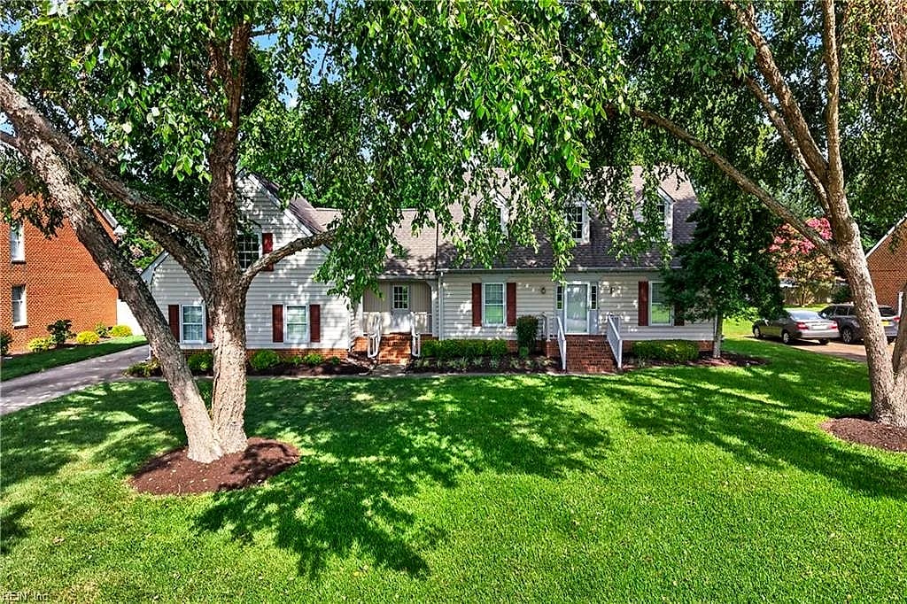 1416 Pine Grove LN, CHESAPEAKE VA 23321