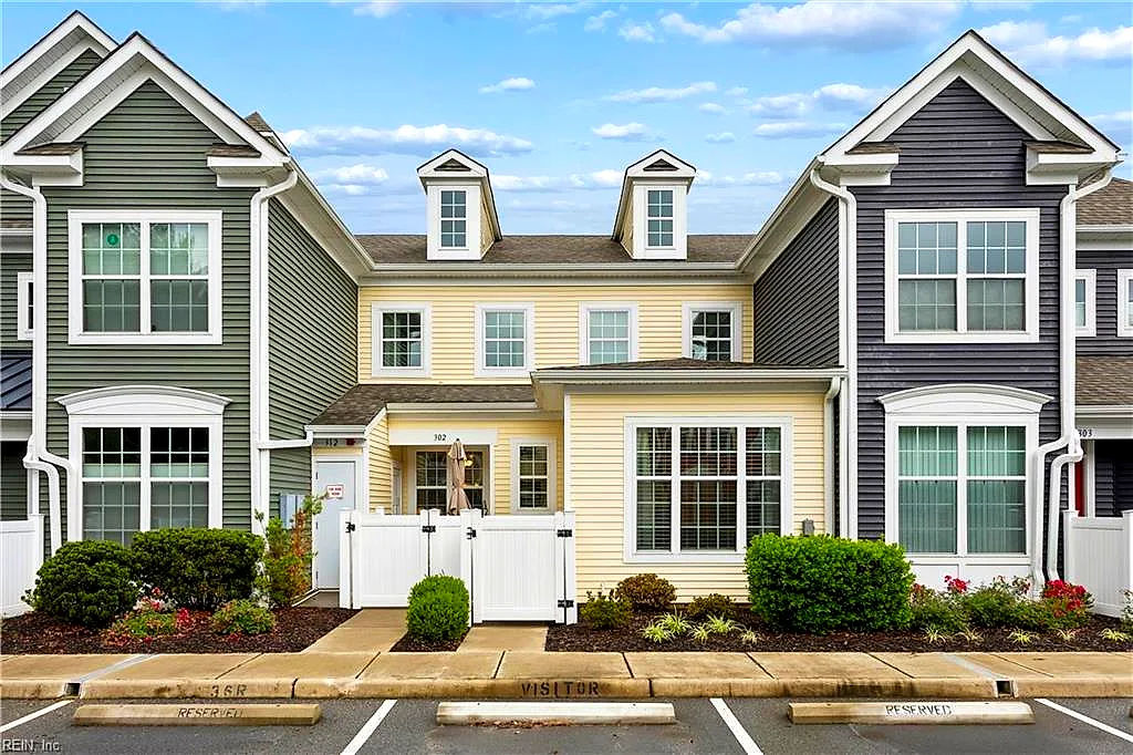 302 Promenade LN, Williamsburg — 1 bed Residential, 1,206 sqft