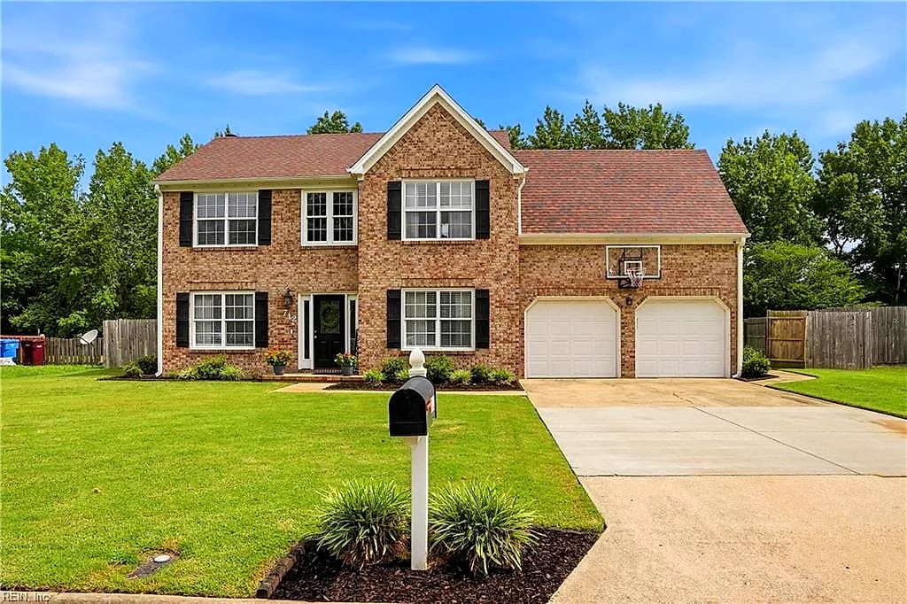 712 Woodcott DR, Chesapeake — 4 bed Residential, 2,138 sqft