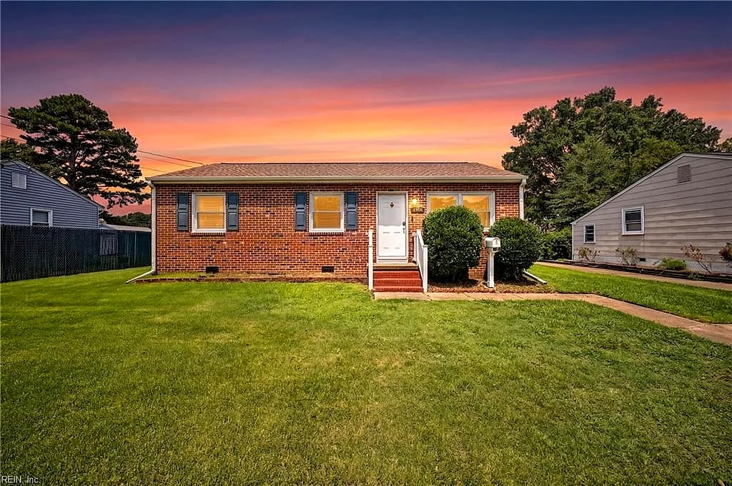 4814 82nd ST, HAMPTON VA 23605