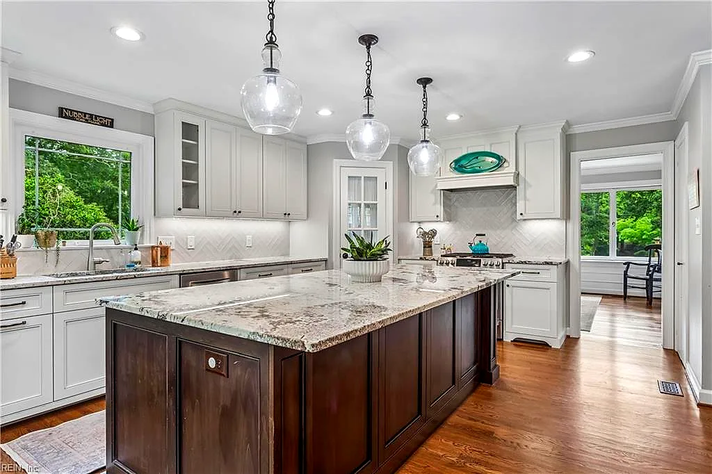 1202 Riverside DR, NEWPORT NEWS VA 23606