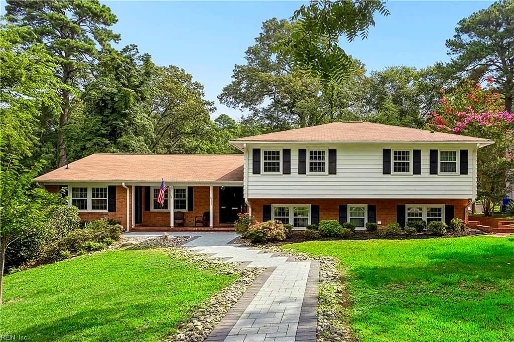 1202 Riverside DR, Newport News — 6 bed Residential, 3,873 sqft