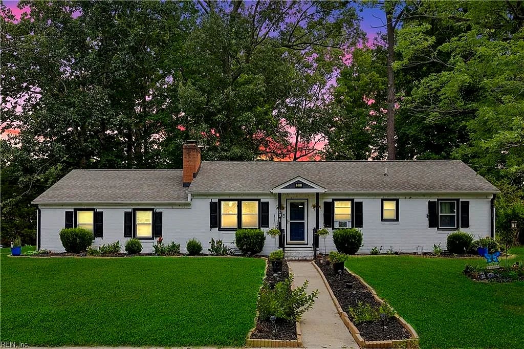201 Shannon DR, NEWPORT NEWS VA 23608