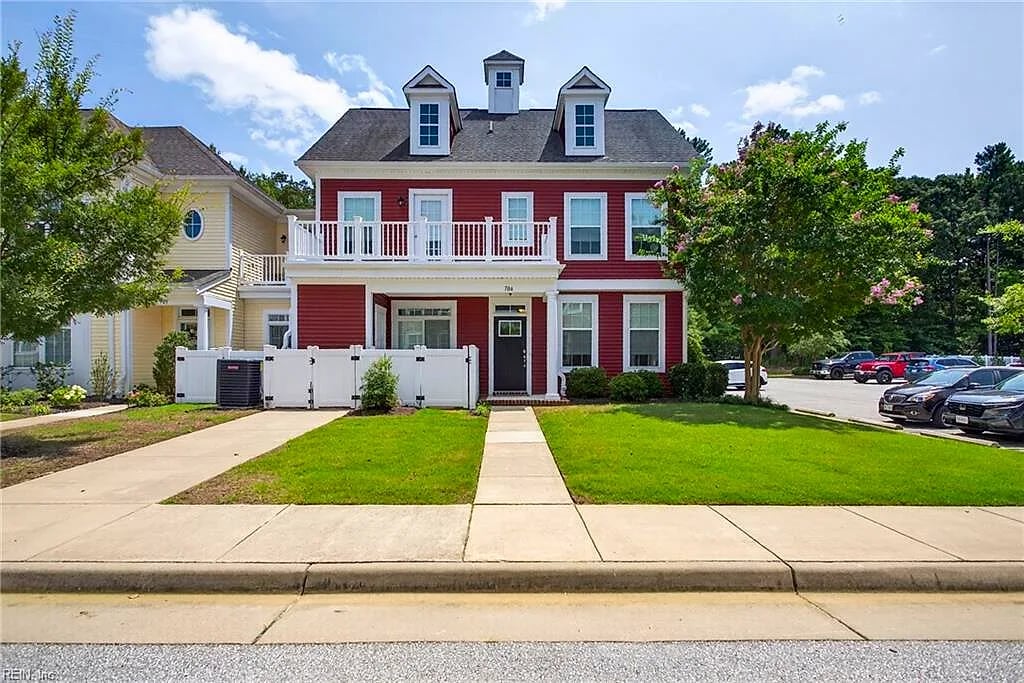 706 Promenade LN, Williamsburg — 3 bed Residential, 1,630 sqft
